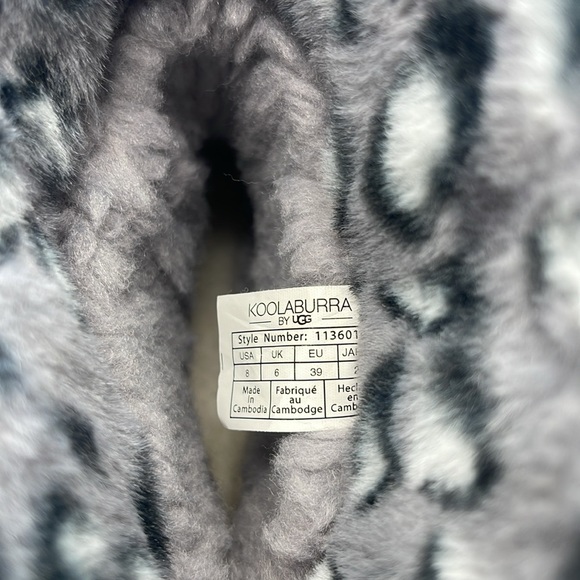 Kookaburra by Ugg Women’s Dezi short leopard boot - Picture 4 of 5